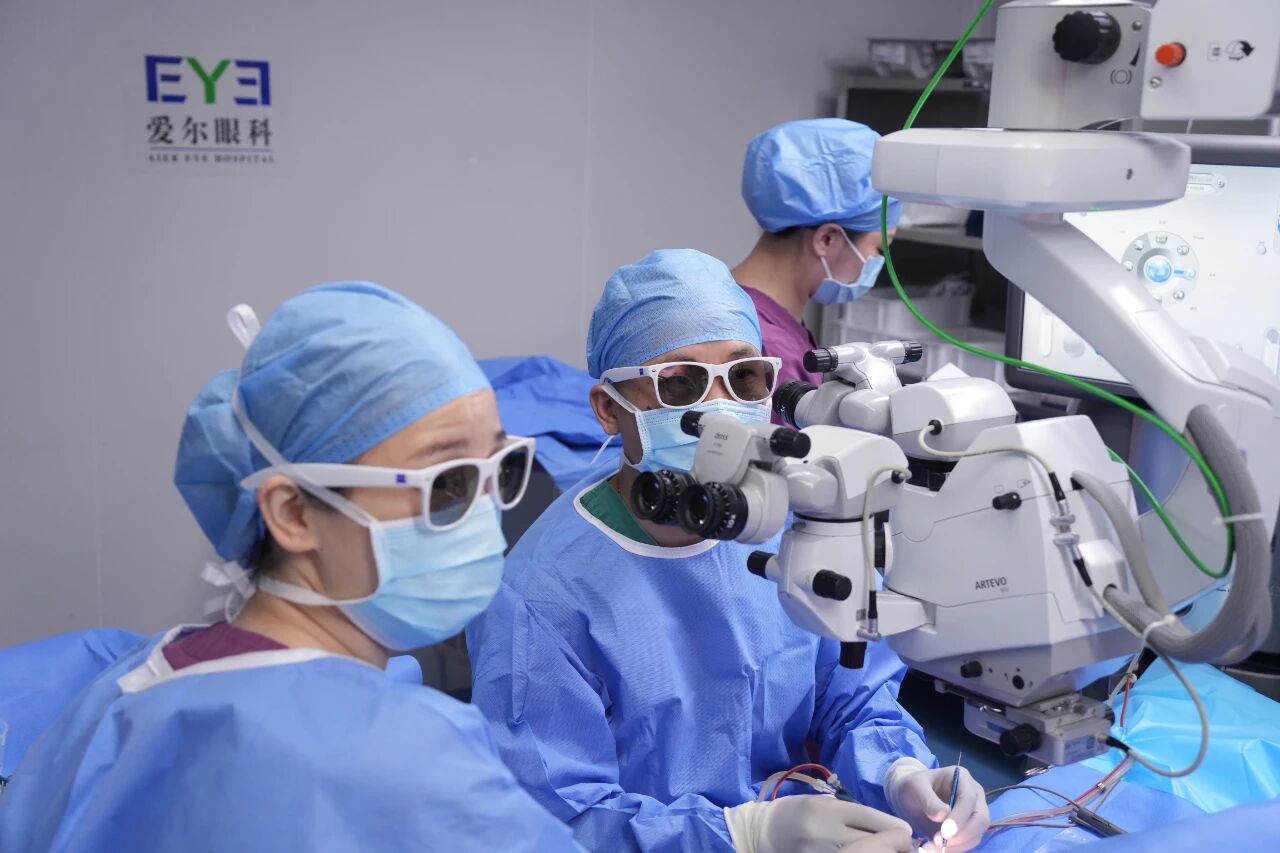 东莞爱尔眼科开展3D数字导航显微人工晶体植入术，解锁白内障手术新维度！