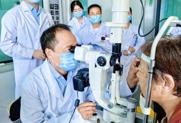 援疆记 | 刘斐院长：把优质的医疗服务，送到群众最需要的地方去